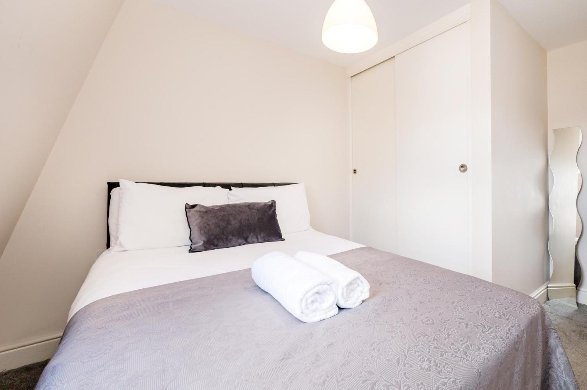 Paddington Modern Apartments London Exterior photo